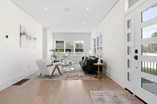 22 Mt Zion Rd, Melrose, MA 02176 - Photo 5