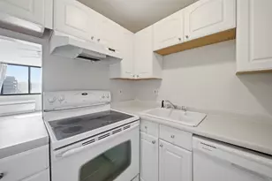 77 Adams St, Quincy, MA 02169 - Photo 17
