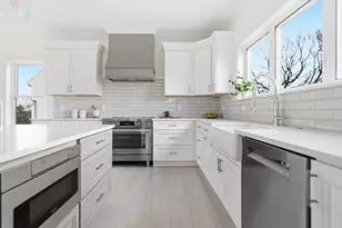 24 Mt Zion Rd, Melrose, MA 02176 - Photo 7