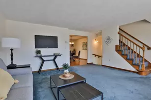 804 Reynolds Dr, Saugus, MA 01906 - Photo 17