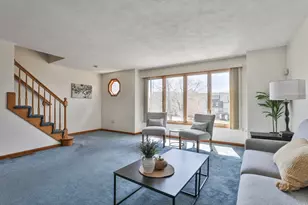 804 Reynolds Dr, Saugus, MA 01906 - Photo 5