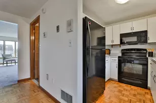 804 Reynolds Dr, Saugus, MA 01906 - Photo 11