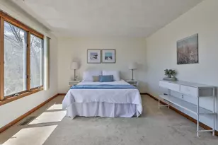 804 Reynolds Dr, Saugus, MA 01906 - Photo 23