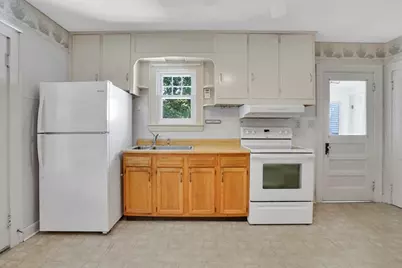 2164 Wilbraham Rd, Springfield, MA 01129 - Photo 7