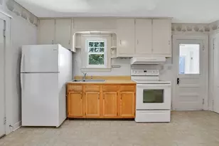 2164 Wilbraham Rd, Springfield, MA 01129 - Photo 7