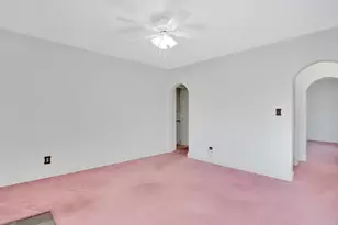 2164 Wilbraham Rd, Springfield, MA 01129 - Photo 17