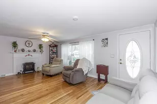 14 Glenwood Ave, Salisbury, MA 01952 - Photo 3