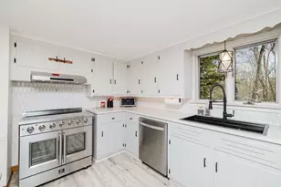 185 Moulton St, Rehoboth, MA 02769 - Photo 9