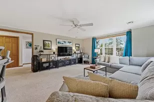 72 Arthur Dr, Northbridge, MA 01588 - Photo 5