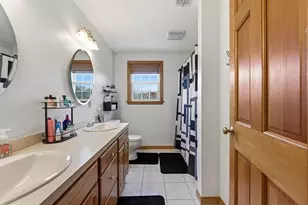 72 Arthur Dr, Northbridge, MA 01588 - Photo 19