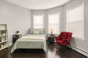 11 Priesing St, Boston, MA 02130 - Photo 9