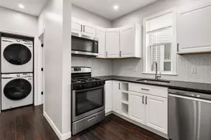 11 Priesing St, Boston, MA 02130 - Photo 3