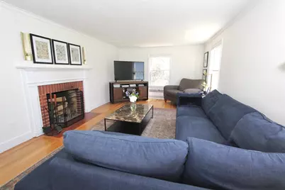 8 Birmingham Rd, Worcester, MA 01606 - Photo 3