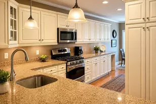 877 Auburnville Way, Whitman, MA 02382 - Photo 7