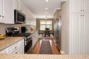 877 Auburnville Way, Whitman, MA 02382 - Photo 5
