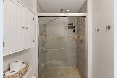 135 I St #A, Boston, MA 02127 - Photo 11