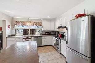 11 Paul St, Auburn, MA 01501 - Photo 29