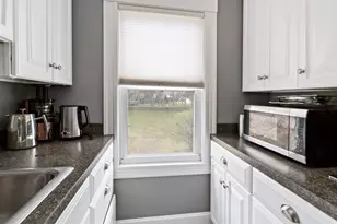 83 Davis Straits, Falmouth, MA 02540 - Photo 9