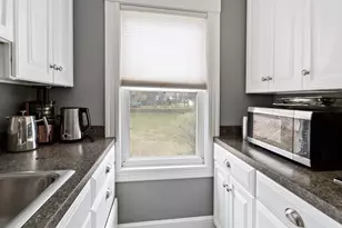 83 Davis Straits, Falmouth, MA 02540 - Photo 9
