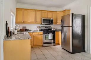 7 Farragut Ave, Somerville, MA 02144 - Photo 25