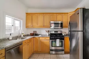 7 Farragut Ave, Somerville, MA 02144 - Photo 13