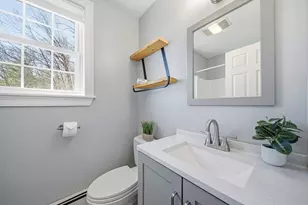 39 Blueberry Hill Rd, Woburn, MA 01801 - Photo 11