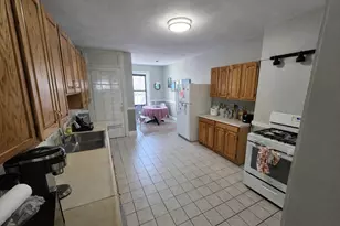 30 Claflin Rd, Brookline, MA 02445 - Photo 9