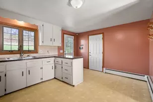 89 Center Rd, Dudley, MA 01571 - Photo 5