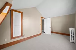 184 Pleasant St, Grafton, MA 01560 - Photo 23