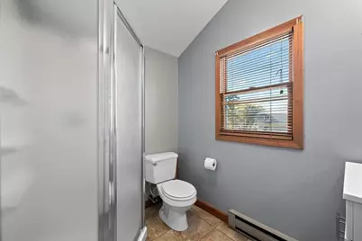184 Pleasant St, Grafton, MA 01560 - Photo 27