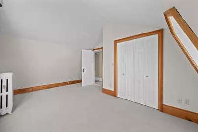 184 Pleasant St, Grafton, MA 01560 - Photo 21