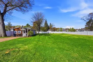 40 Pittroff Ave, South Hadley, MA 01075 - Photo 33