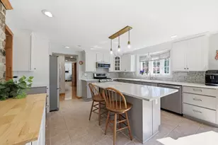 40 Pittroff Ave, South Hadley, MA 01075 - Photo 5