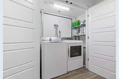 21 Wesley St, Boston, MA 02129 - Photo 23