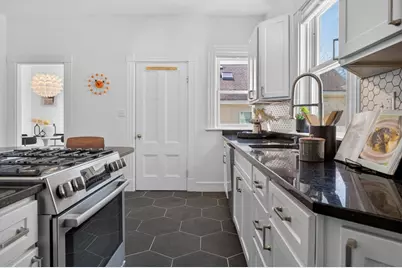 26 Custer St #2, Boston, MA 02130 - Photo 11
