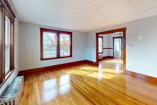 897 Canterbury St, Boston, MA 02131 - Photo 3