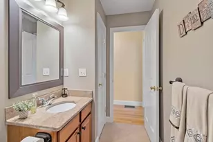 4 Meagans Way, Haverhill, MA 01832 - Photo 31