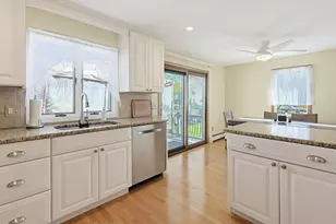 132 Jean Dr, Seekonk, MA 02771 - Photo 9