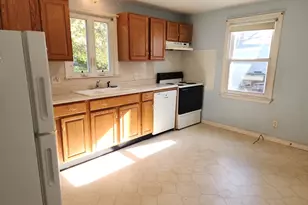 800 McKinstry Ave, Chicopee, MA 01020 - Photo 7