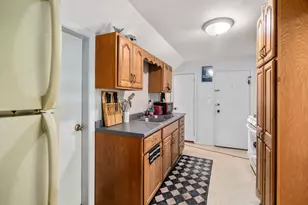 1138-1140 Plymouth Ave, Fall River, MA 02721 - Photo 17