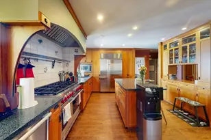 32 Alberta, Brookline, MA 02467 - Photo 3