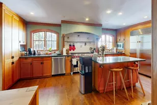 32 Alberta, Brookline, MA 02467 - Photo 5