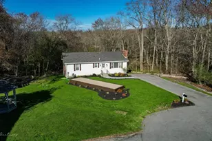 90 Merlin Dr, Swansea, MA 02777 - Photo 5