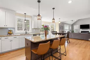 12 Poplar Hill Cir, Merrimac, MA 01860 - Photo 3