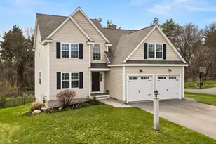 12 Poplar Hill Cir, Merrimac, MA 01860 - Photo 1