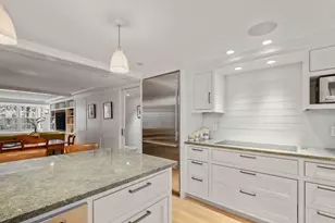 80 Pinckney St, Boston, MA 02114 - Photo 11