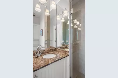 80 Pinckney Street, Boston, MA 02114 - Photo 21