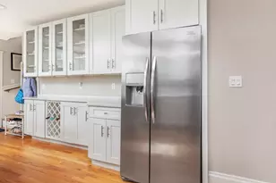 26 Cedar St, Marblehead, MA 01945 - Photo 15