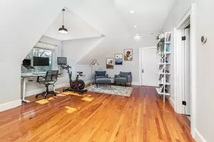 26 Cedar St, Marblehead, MA 01945 - Photo 27