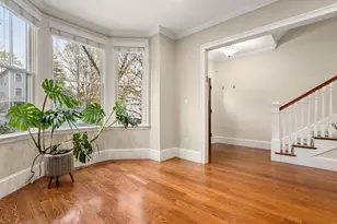 221 Freeman St, Brookline, MA 02446 - Photo 5